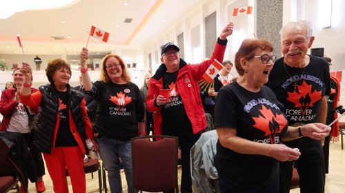 Alberta rechaza la secesión de Canadá: 76% vota por permanencia