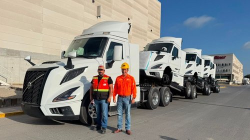 Volvo arranca exportación de camiones por aduana Colombia-Laredo