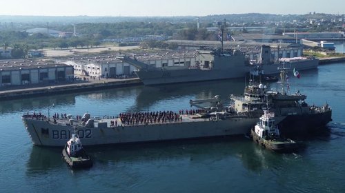 ayuda_humanitaria_llega_a_cuba_0192c0437b