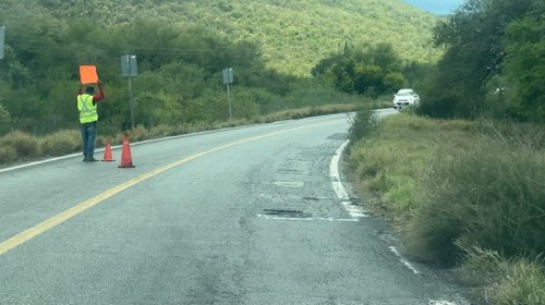 Piden no dejar sin terminar bacheo en la carretera Victoria-Mante