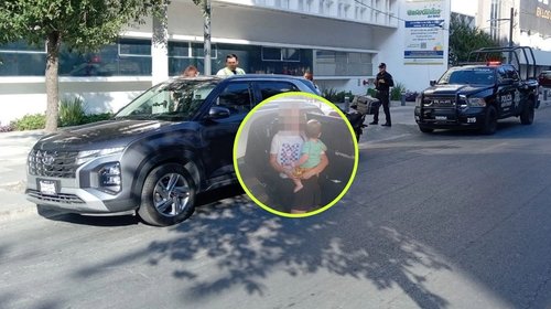 Rescatan policías a bebé encerrado accidentalmente en camioneta