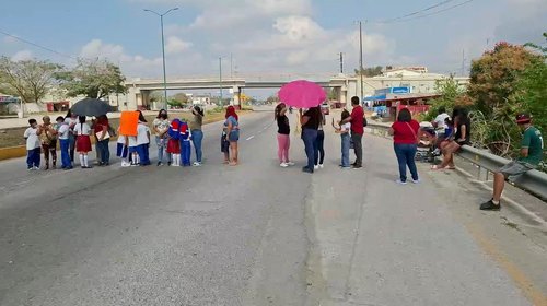 bloqueo_carretera_tampico_8ffbd385ed