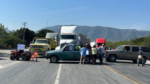 bloqueo_carretero_ejidatarios_3edba41dda