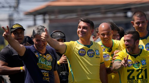 Brasil investiga posible injerencia en campaña de Bolsonaro