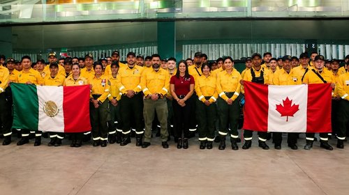 México envía tercer contingente por incendios en Canadá