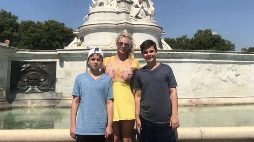 Britney Spears replantea su figura como madre ¿se retira?