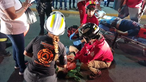 cae_un_hombre_con_un_nino_de_cinco_anos_en_estacion_metro_felix_u_gomez_monterrey_3b0e8834e8