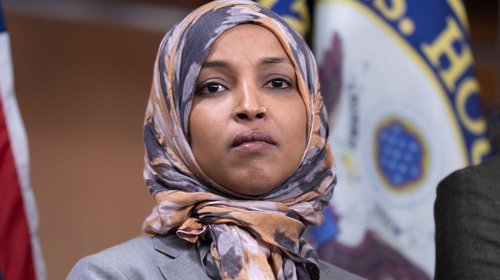 Catean casa de congresista demócrata Ilhan Omar por investigación