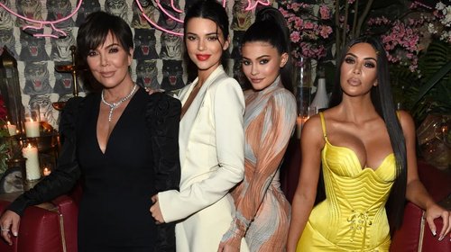 Revela biografía de Kim Kardashian infidelidad de Kris Jenner