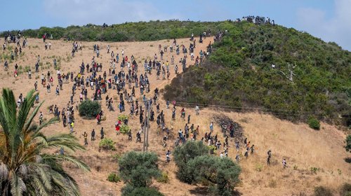 Ceuta y Melilla recuperan calma por operativo de cruces masivos