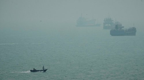 China pide a EUA e Irán retomar negociaciones de paz por Ormuz
