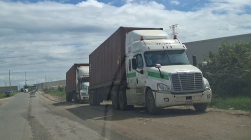 Anuncian transportistas movilización en el Puerto de Altamira