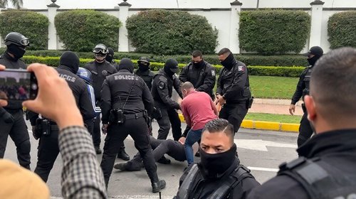 CNDH investiga abusos policiales en protesta por agua en Jalisco