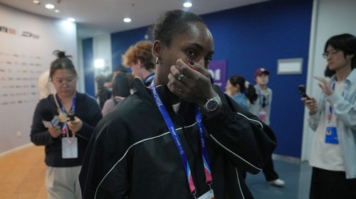 Coco Gauff cae en Abierto de China tras recibir ataques racistas