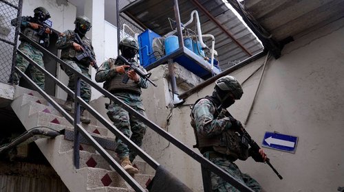Colombia y Ecuador avanzan en base binacional contra el crimen