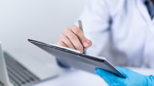 Hay déficit de 34 millones de profesionistas de la salud: estudio