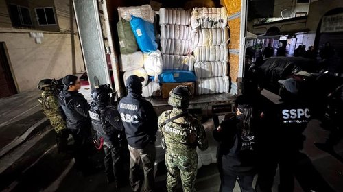 Decomisan 13 toneladas de tabaco en cateos simultáneos en CDMX