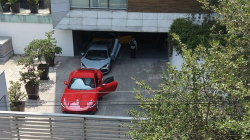 Estiman que autos y relojes de lujo decomisados suman $90 mdp