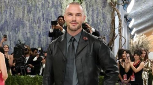 Nicholas Hoult será Gilderoy Lockhart en serie de Harry Potter