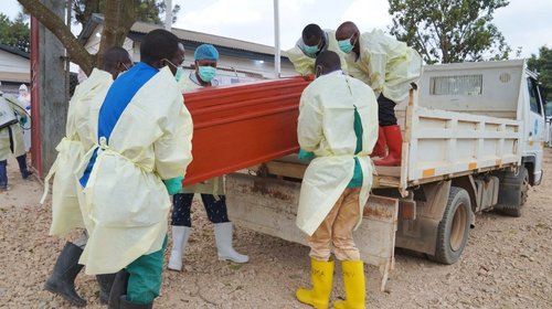 Cifras de ébola no mejoran en Congo; restan meses difíciles: OMS