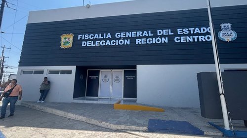 Encarcelan ejecutiva bancaria por presunto desvío de $12 millones