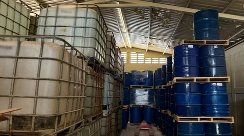 Desmantelan bodega con 24 mil litros de metanfetamina en Sinaloa