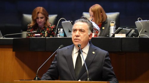 Oficializan salida de Enrique Inzunza de Morena en el Senado