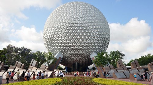 Disney+ prepara serie inspirada en ‘Spaceship Earth’ de EPCOT