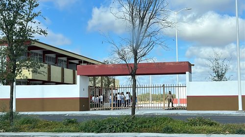 Van a clases entre carencias 160 alumnos de secundaria en Reynosa