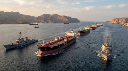 Informa Estados Unidos récord de petróleo escoltado en Ormuz