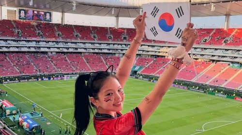 FIFA invita a youtuber coreana al México-Corea tras acto racista