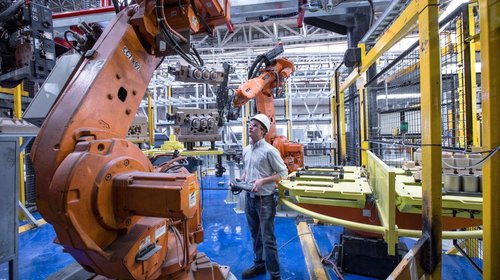 Aporta manufactura más de 50% del empleo en NL