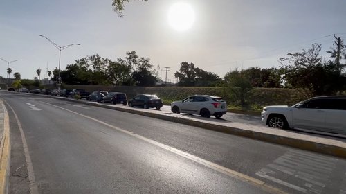 Filas de hasta dos horas en puentes de Matamoros