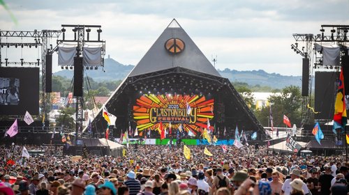 Glastonbury 2027 agota entradas en menos de 45 minutos