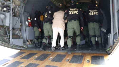 gobierno_traslada_37_reos_eua_96213e6b66