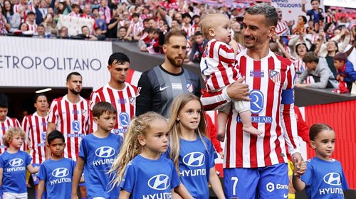 griezmann_se_despide_del_metropolitano_con_emotivo_homenaje_a833daace4