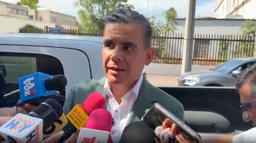 Buscan frenar cobros y abusos en estacionamientos de plazas