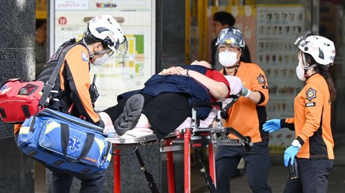 Hombre apuñala a ocho en centro comercial de Corea del Sur