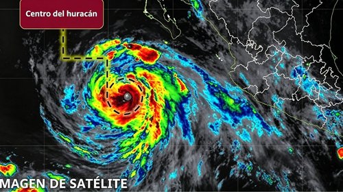Huracán Marie alcanza categoría 1 y provoca inundaciones