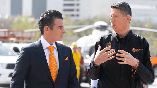 Reconoce Mike Flores labor de PC contra incendios en Canadá