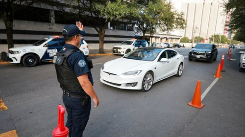 Usan carpool y transporte para aliviar tráfico en San Pedro