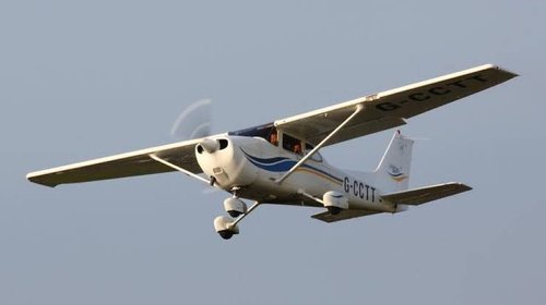 Mueren dos personas tras estrellarse avioneta en Florida