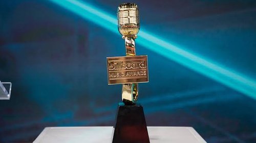 Billboard Latino 2026: quiénes compiten por Artista de los Fans