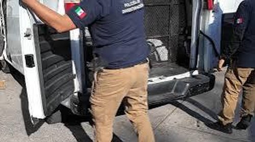  Trasladan a cinco detenidos por disturbios en Guadalajara 