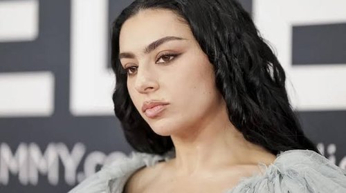 Charli XCX tendrá un cameo en la nueva película de Scorsese