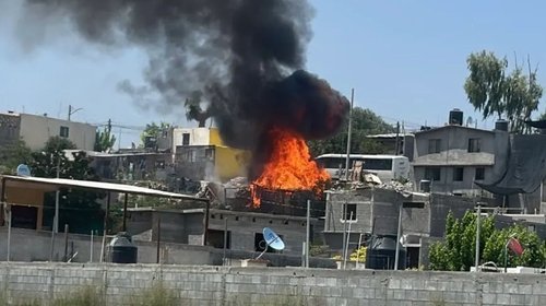 Incendio en tres viviendas en Ramos Arizpe deja un lesionado
