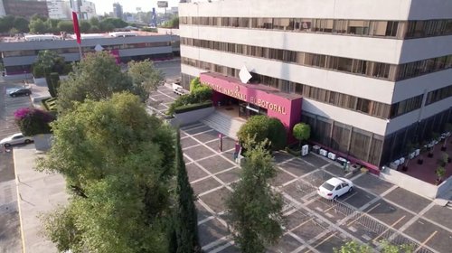 Piden auditar al INE por contratos y recursos públicos