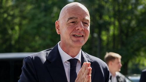 Infantino se disculpa ante FIFA por plan comercial del Mundial