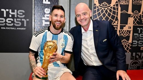 Gianni Infantino elogia a Messi tras su retiro de Argentina