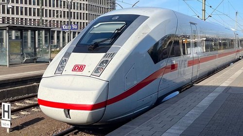 Alemania paraliza trenes por falla en sistema de radio
